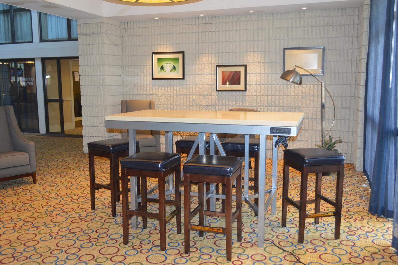 Red Lion Hotel North Baltimore Timonium Extérieur photo